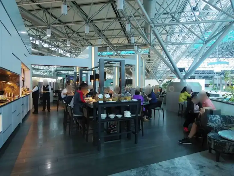 台北桃園空港（第2ターミナル）プラザ・プレミアム・ラウンジZONE A1の店内