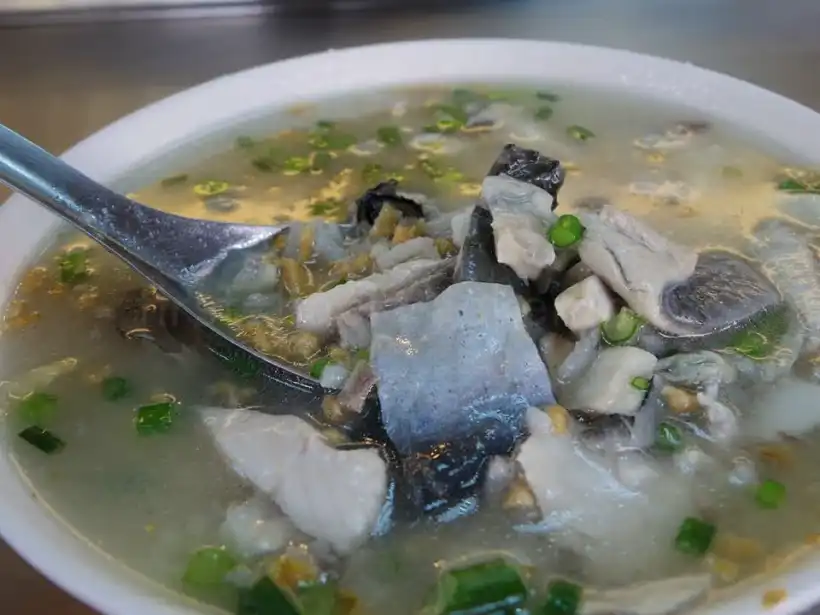 台南 阿堂鹹粥のサバヒー