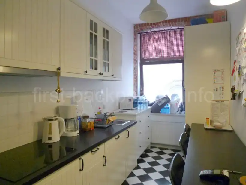 ヴロツワフ・セント ドロシーズ ホステル アパートメンツのキッチン