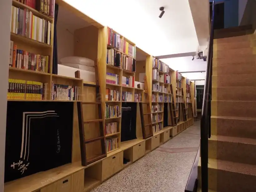 台南・草祭二手書店Cao Ji Book Innの男子ドミトリー