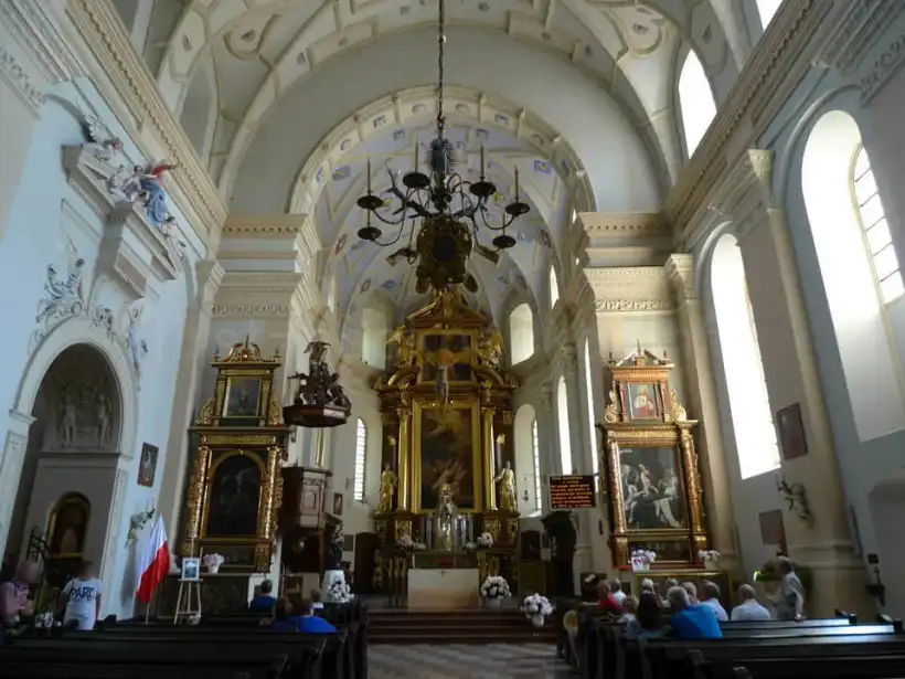 カジミエシュ・ドルニの教会内部