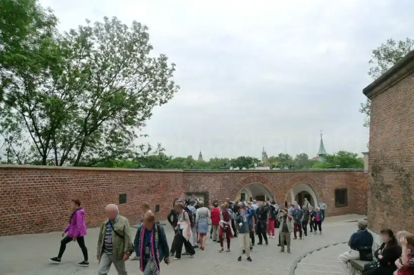 クラクフ旧市街・ヴァヴェル城のチケット売り場width=