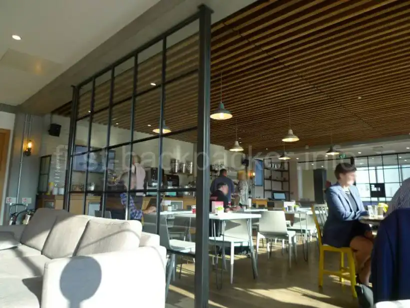 ロンドン・ガトウィック空港のThe Gatewayの店内