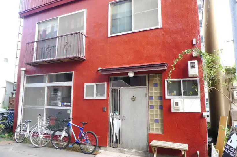 札幌タイムピースアパートメントの外観