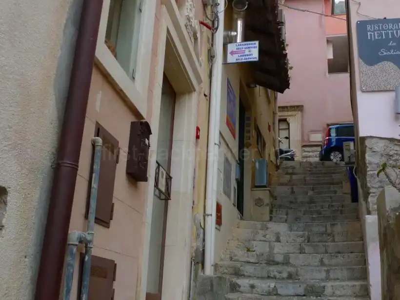 タオルミーナのランドリーサービス