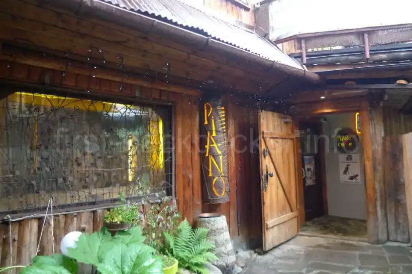 ザコパネのBar Pianoの入り口