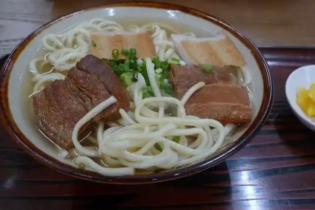 沖縄・宮古島 じんく屋の宮古そば