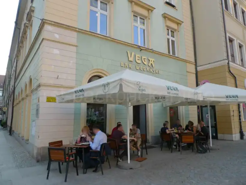 ヴロツワフVega Barの外観