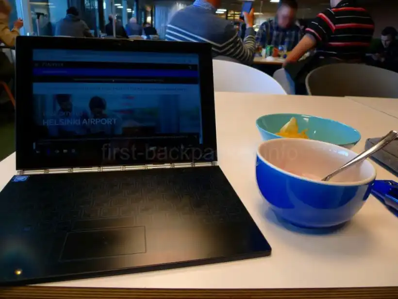 ヘルシンキ ヴァンター国際空港Aspire Loungeで仕事