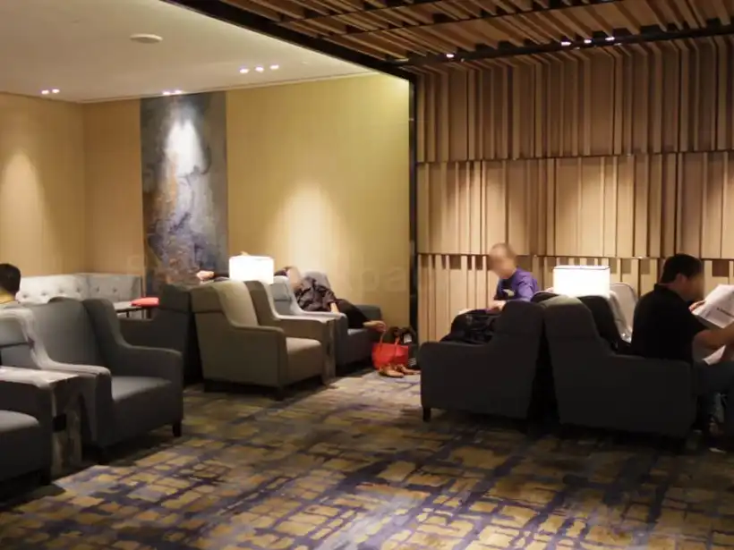 台北桃園空港（第1ターミナル）プラザ・プレミアム・ラウンジZONE Dのリラックススペース