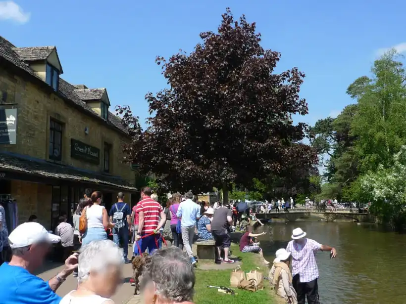 ボートン＝オン＝ザ＝ウォーターの村