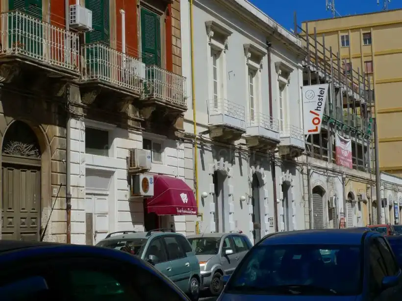 シラクーサLOL hostelの外観