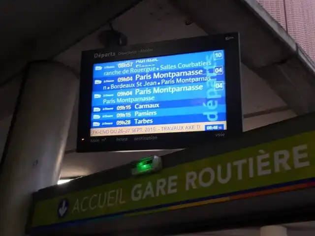 Eurolinesの出発到着ボード