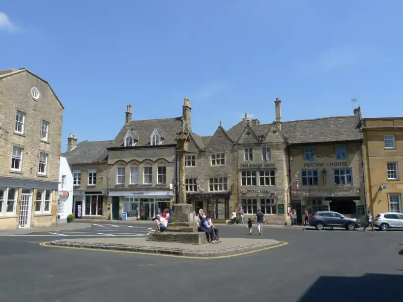 ストウ＝オン＝ザ＝ウォルド