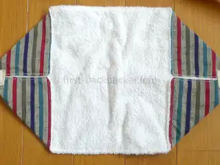 飛行機移動を快適にするためのフットレストを自作してみた