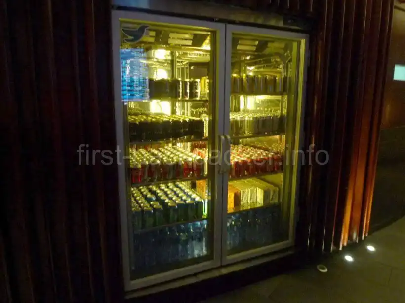 香港国際空港 プラザ・プレミアム・ラウンジのドリンク類