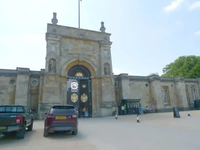 ブレナム宮殿の入り口