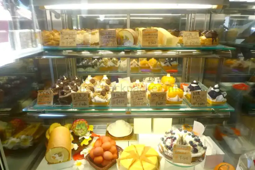 石垣 パピル・店内