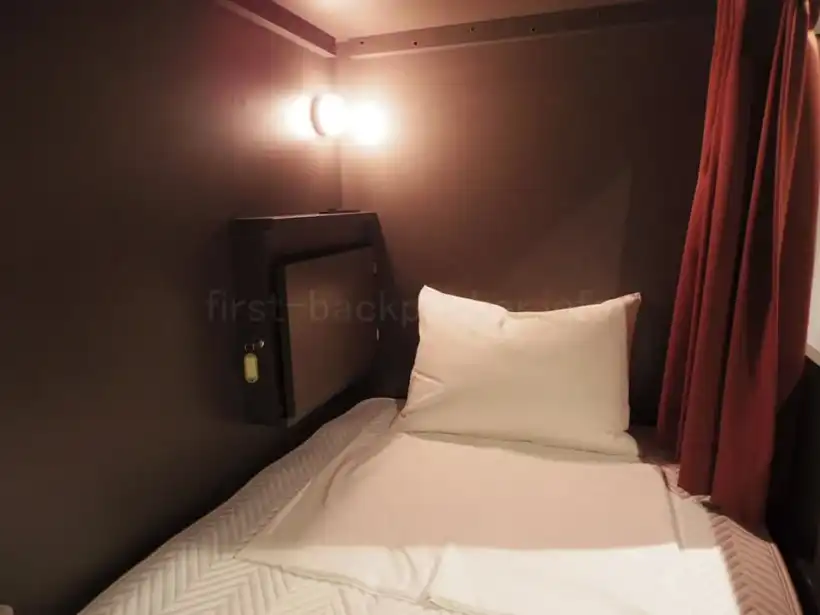 イマノ大阪心斎橋ホステル ドミトリーのベッド