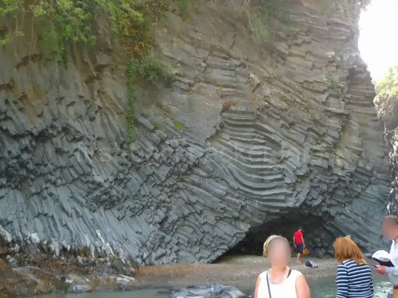 シチリア・Etna Peopleツアーのアルカンタラ渓谷