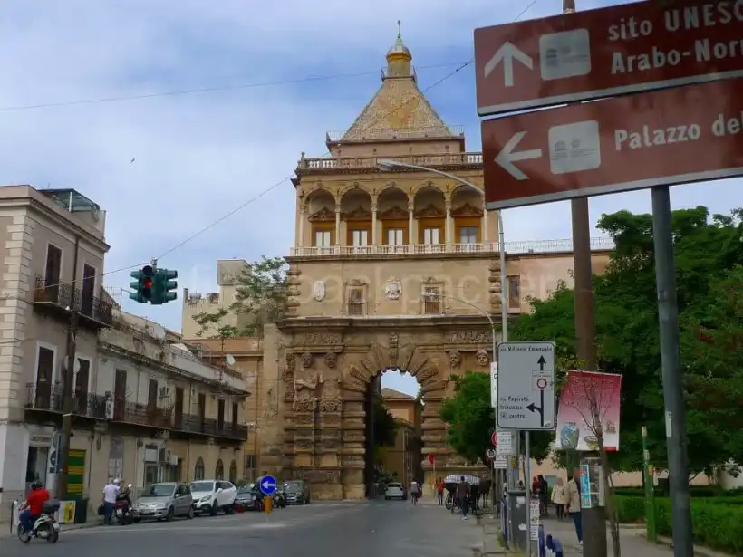 パレルモのヌォーヴァ門