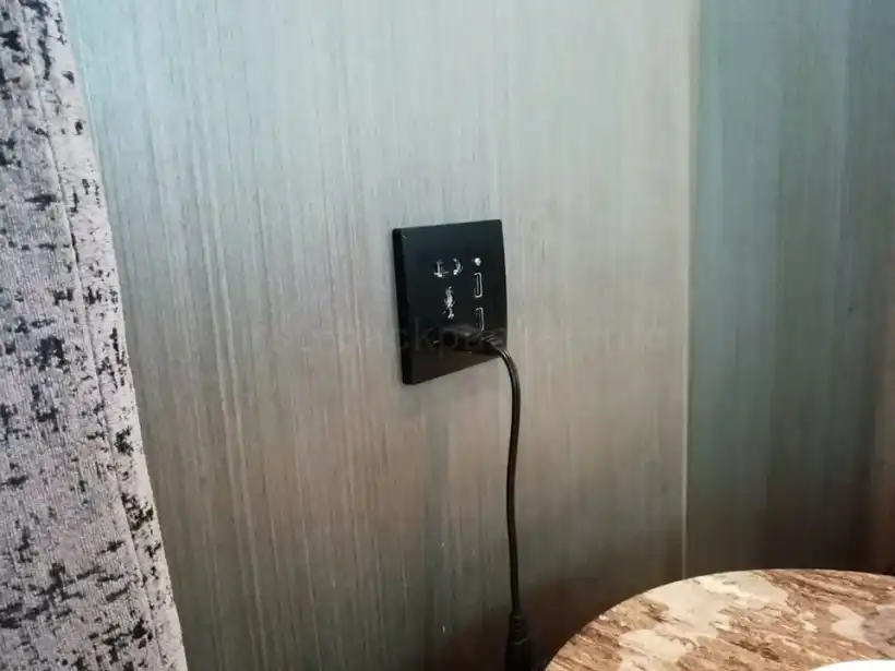 台北桃園空港（第2ターミナル）プラザ・プレミアム・ラウンジZONE A1のコンセント