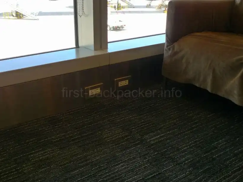 中部国際空港 セントレア スターアライアンス ラウンジの電源