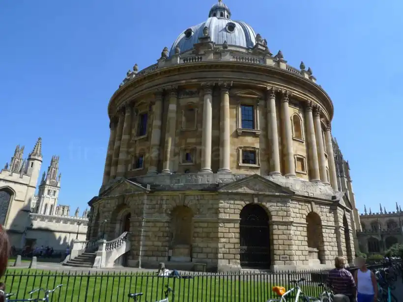 オックスフォード ラドクリフ・カメラの外観