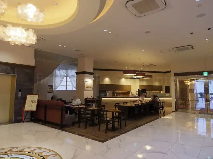 グランドキャビンホテル那覇小禄のカフェ