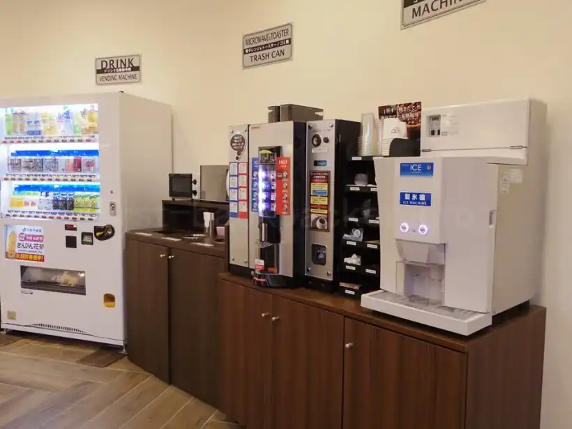 グランドキャビンホテル那覇小禄のロビーの設備