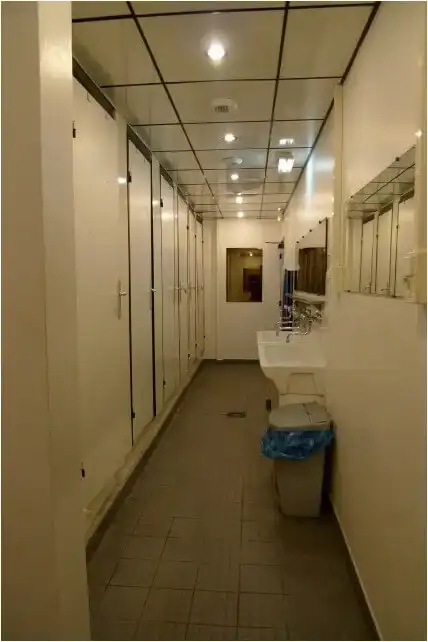 Auberge de jeunesse Angletのシャワー