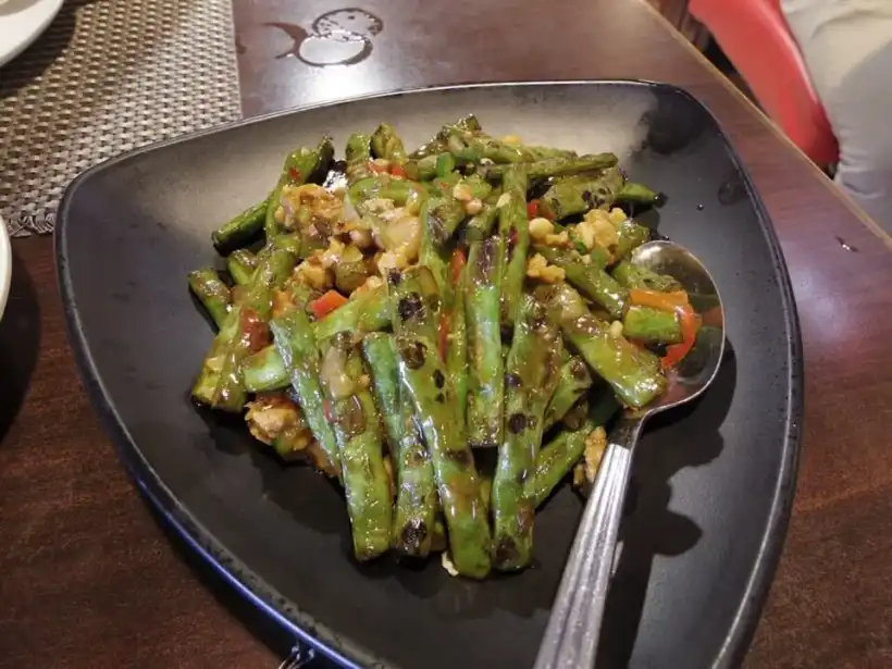 和聲滬軒のさやいんげんの炒め物