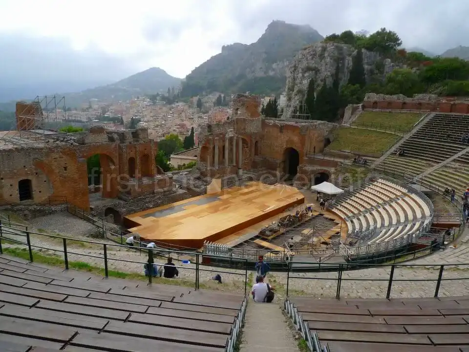 【シチリア旅行記】タオルミーナ観光!カラヴァッジョと遺跡を見よう