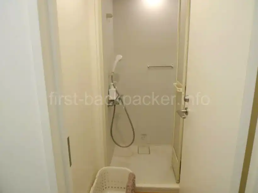 グローカル名古屋バックパッカーズのシャワー室