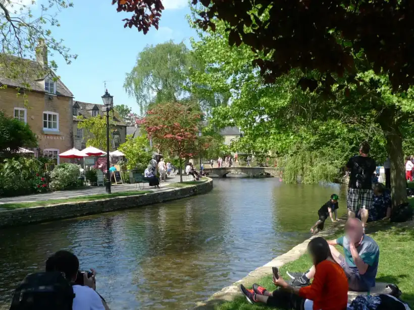 ボートン＝オン＝ザ＝ウォーターの村