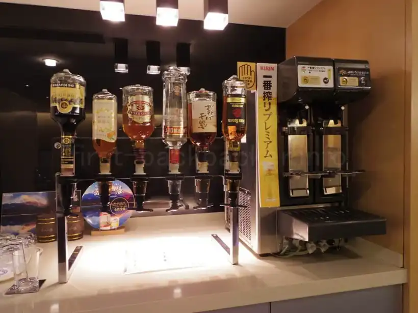 中部国際空港・国際線のグローバルラウンジのアルコール類