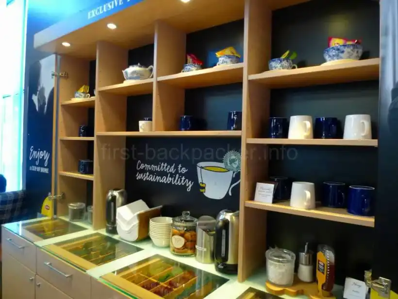 ヘルシンキ ヴァンター国際空港Almost@home Loungeの紅茶コーナー