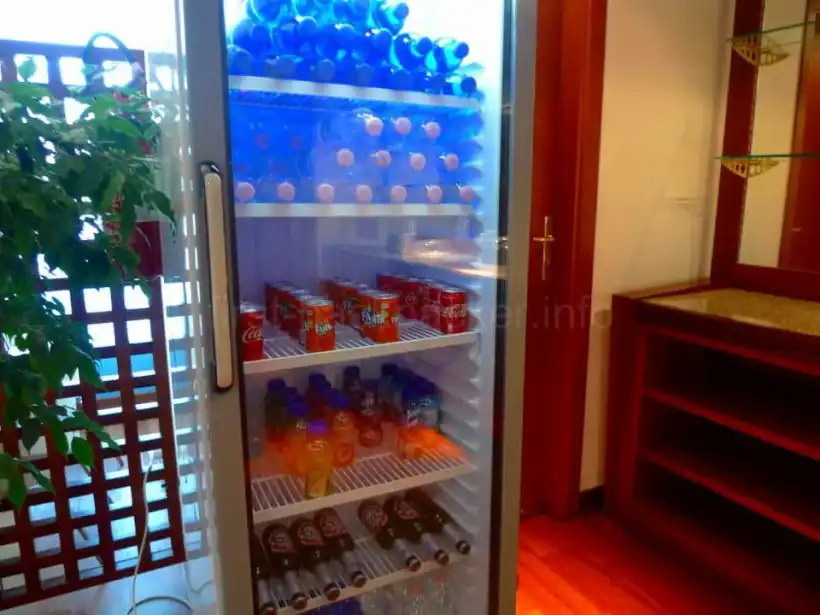 パレルモ ファルコーネ ボルセリーノ空港Gesap VIP Loungeの飲み物