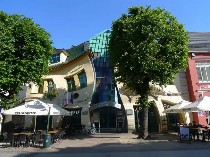 ソポト・ゆがんだ家