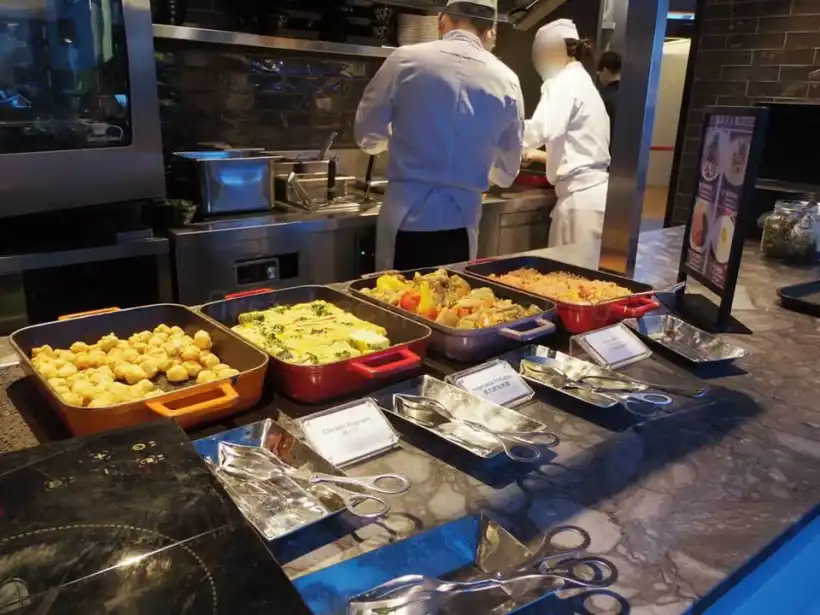 台北桃園空港（第2ターミナル）プラザ・プレミアム・ラウンジZONE A1の食事