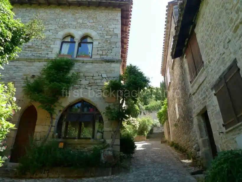 フランス・ブルニケルの村