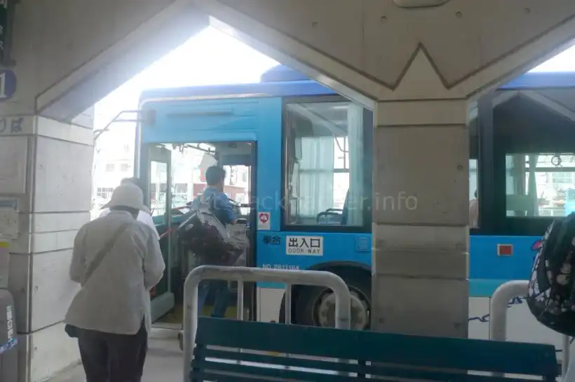 石垣島のバスターミナル