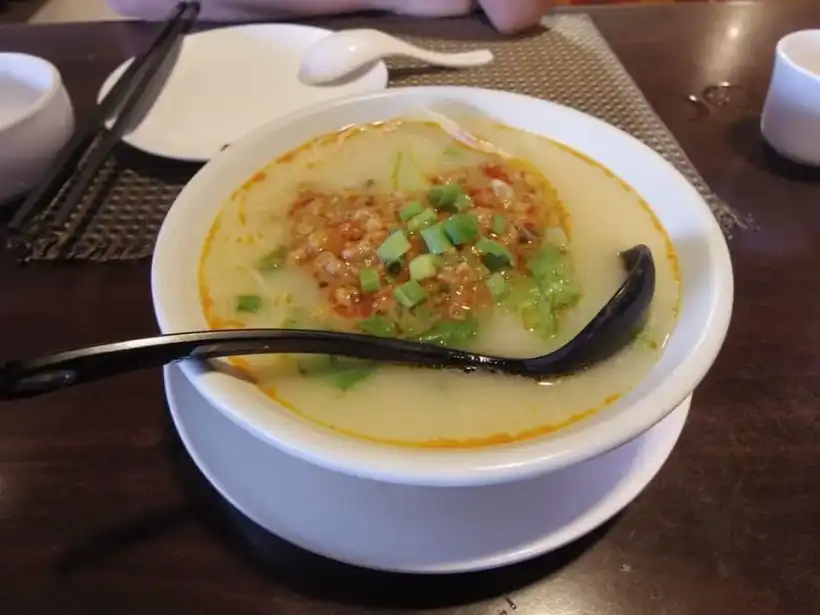 和聲滬軒の担々麺