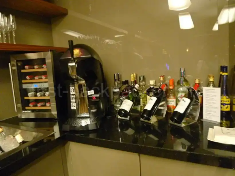 ヴロツワフ コペルニクス空港Executive Loungeのホットドリンクバー