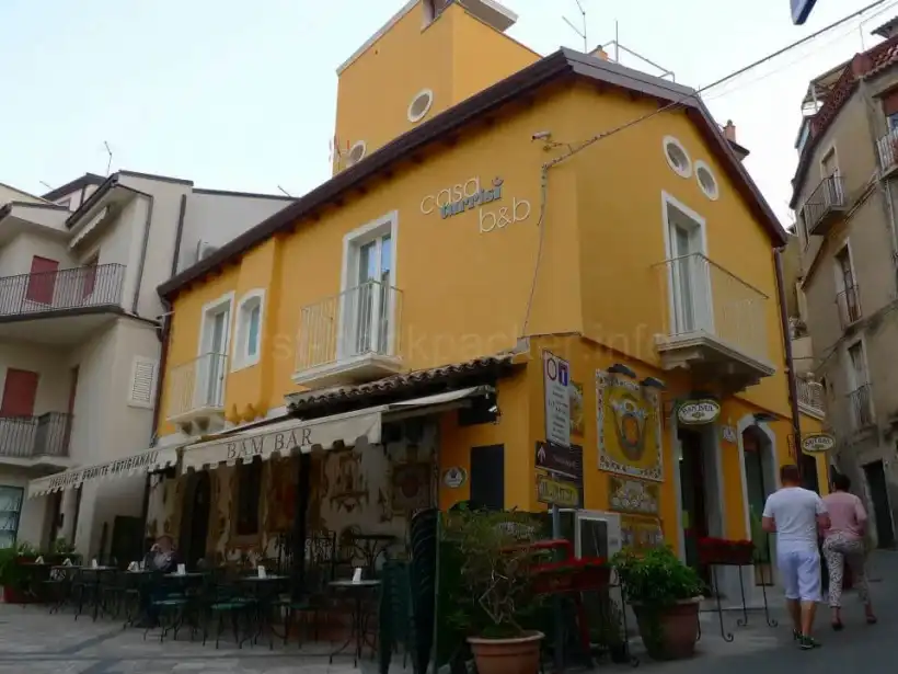 タオルミーナのカフェBAM BAR