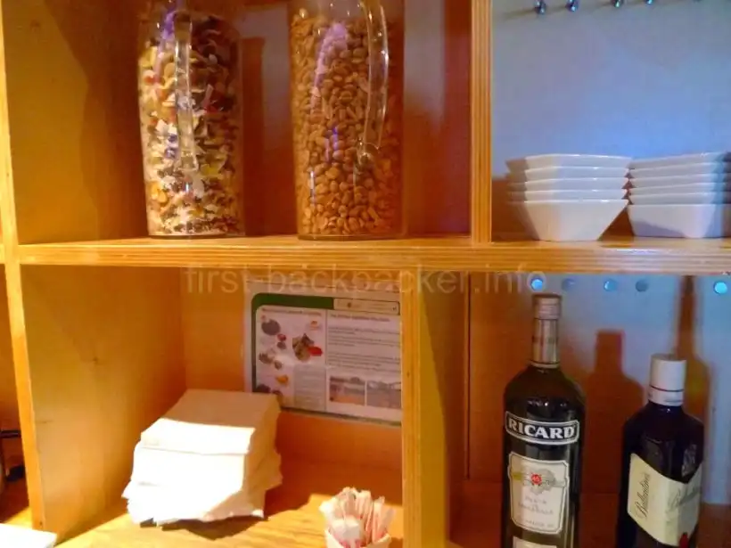 トゥールーズ ブラニャック空港 "La Croix du Sud" Loungeのシリアルなど