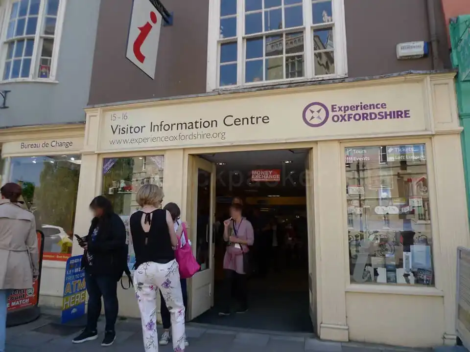 【海外旅行】現地でツアー参加!申し込みのポイントや注意点とは?