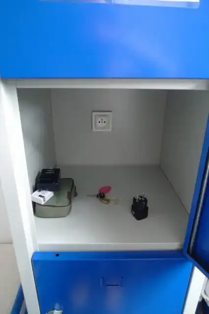 Auberge de jeunesse Angletのロッカー