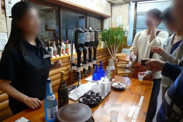 瑞泉酒造の試飲コーナー