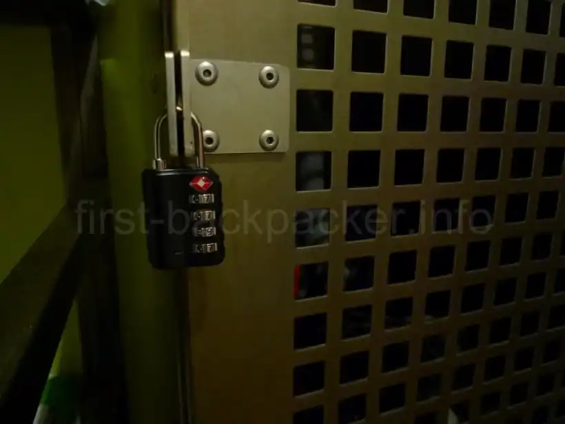 ミラノのOstello Bello Grandeの部屋のロッカー